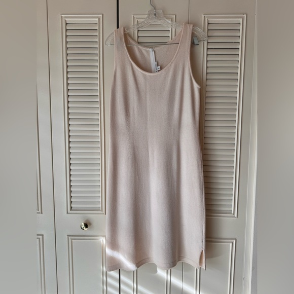 St. John Dresses & Skirts - St. John Scoop Neck Dress